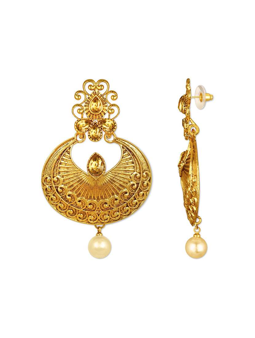 gold plated 1 maangtikka, 2 earring set - 18567635 - Standard Image - 2