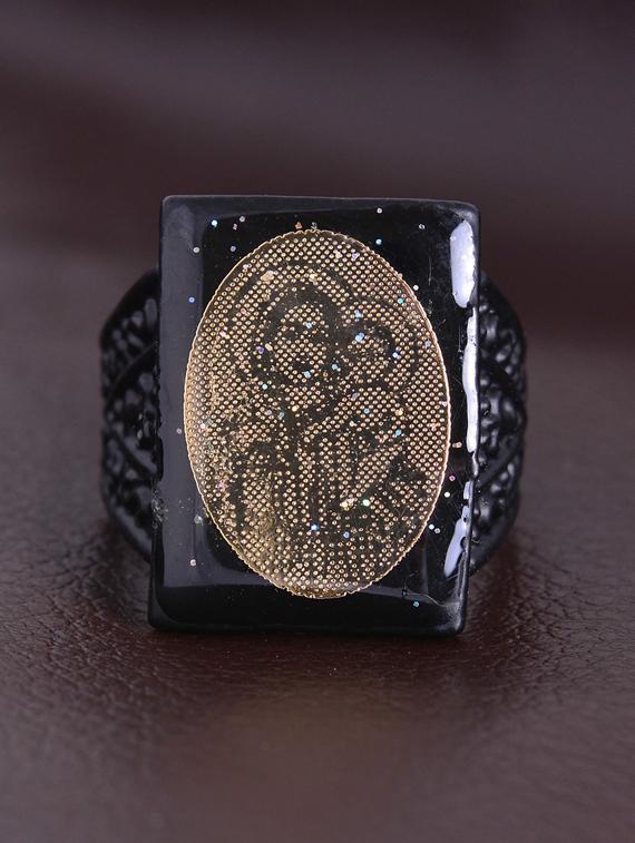 black brass finger  ring - 18573279 -  Zoom Image - 0