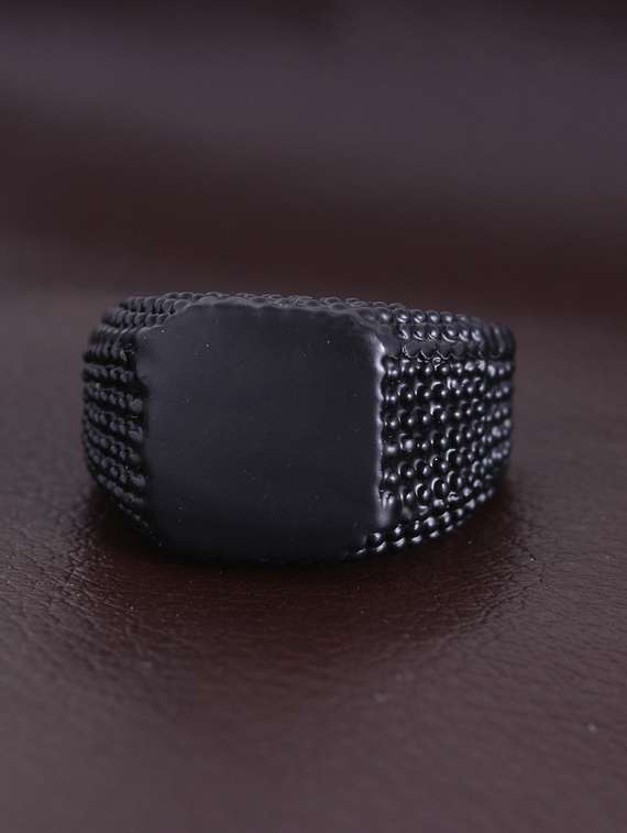 black brass finger  ring