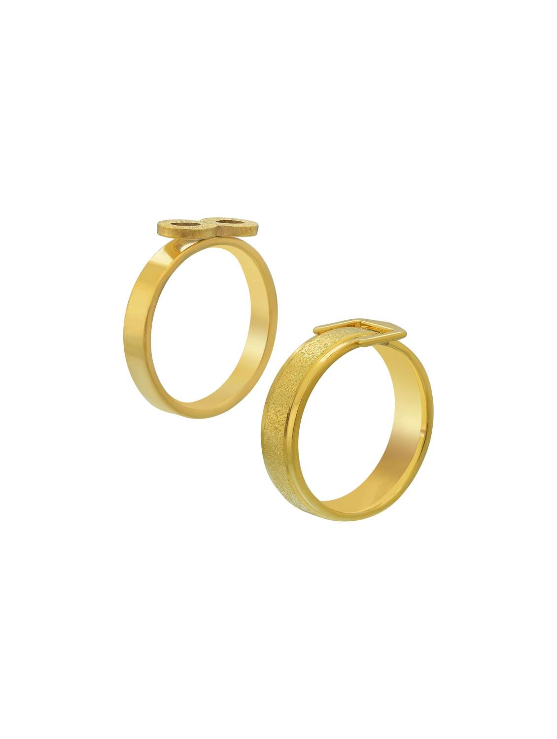 gold plated finger ring set - 18573794 -  Standard Image - 2