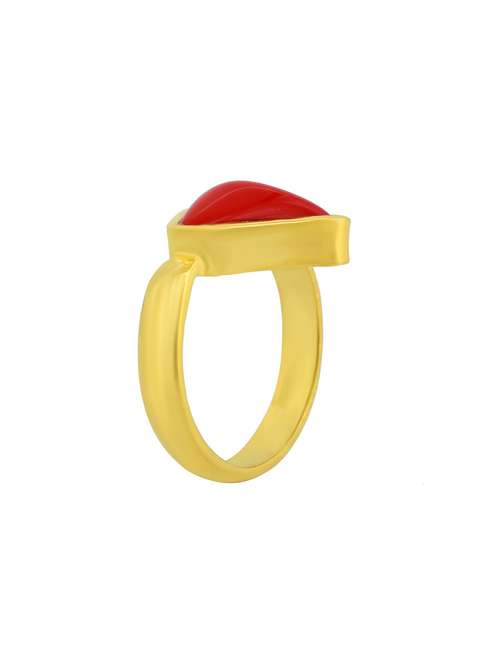 gold plated finger ring - 18573894 -  Standard Image - 0