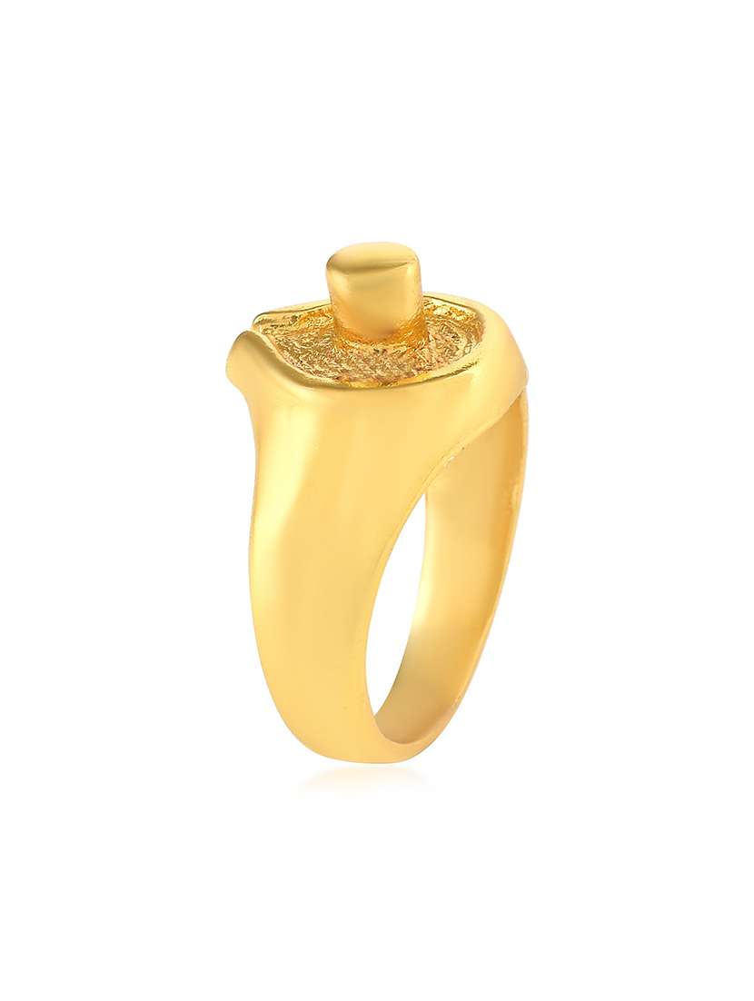 gold brass finger  ring - 18573971 -  Standard Image - 2