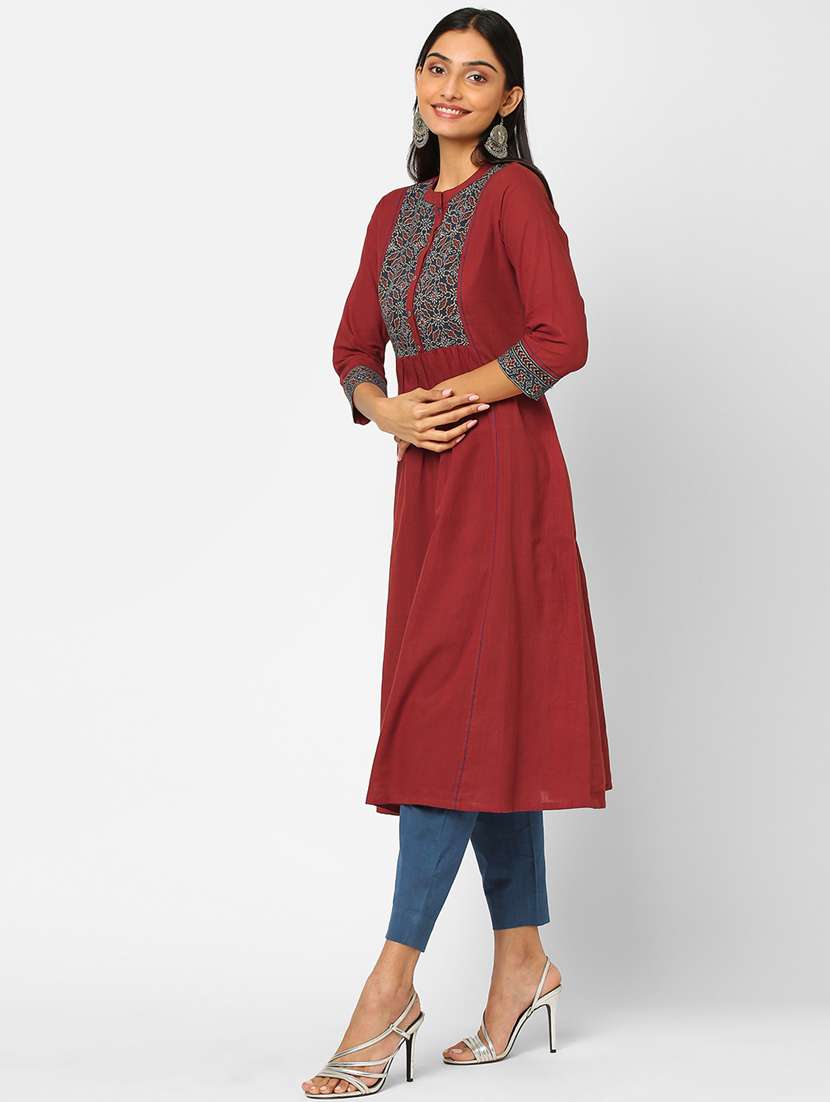 maroon printed a-line kurta - 18582724 - Standard Image - 2