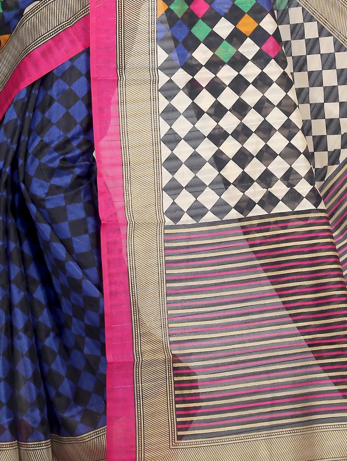 women's checks blue colored saree - 18588358 - Standard Image - 2