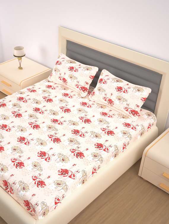 bed sheet - 18592492 -  Standard Image - 2