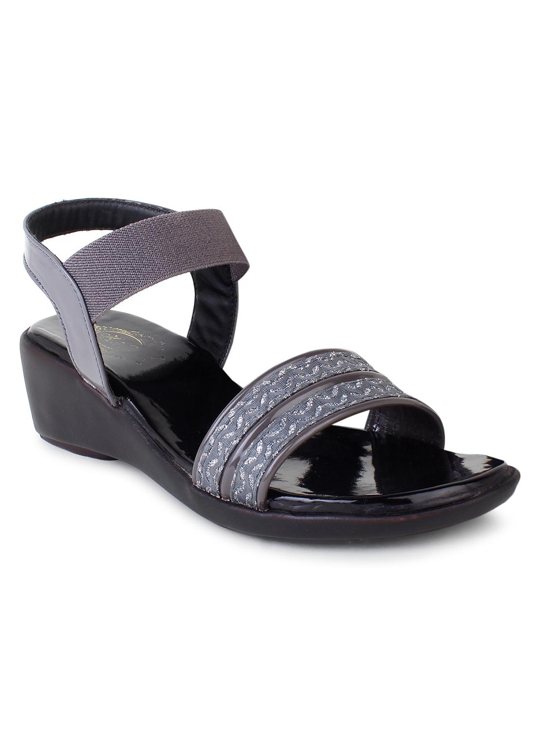 women printed back strap wedge - 18606184 - Zoom Image - 0