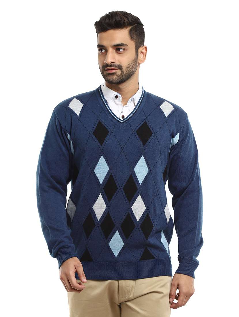 v-neck self design pullover 