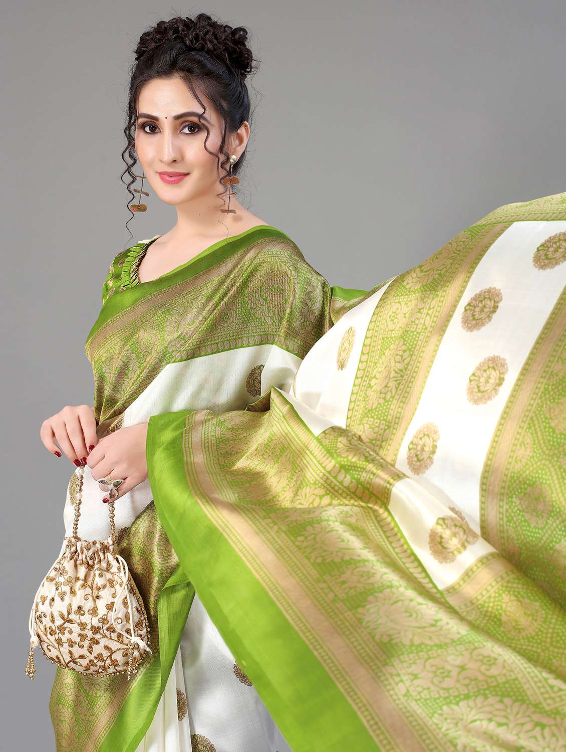 self design mysore silk saree with blouse - 18627204 - Standard Image - 2