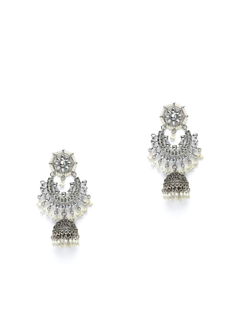 silver metal earring - 18632946 -  Zoom Image - 0