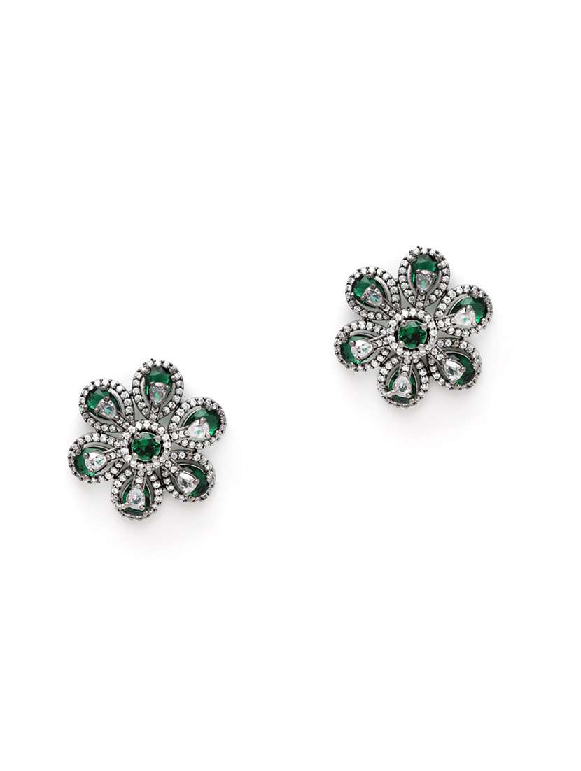 silver plated stud earring - 18633125 - Zoom Image - 0