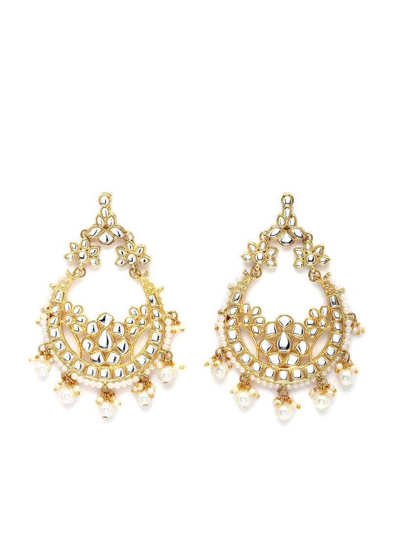gold plated pearl earring & maang tikka set - 18633161 - Standard Image - 2