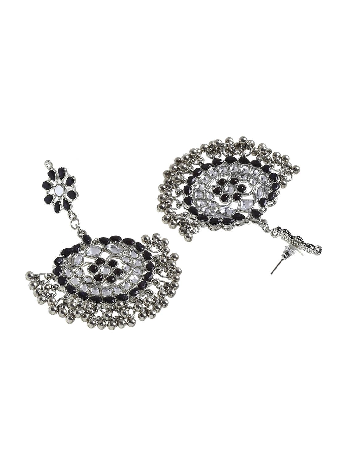 black metal earring - 18633272 - Standard Image - 2