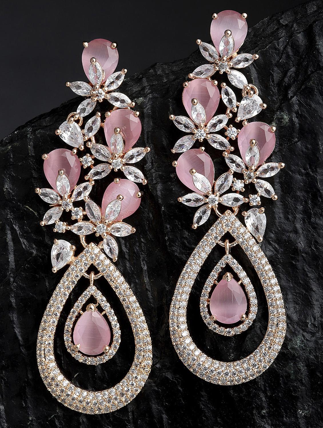 pink metal earring - 18633282 - Zoom Image - 0