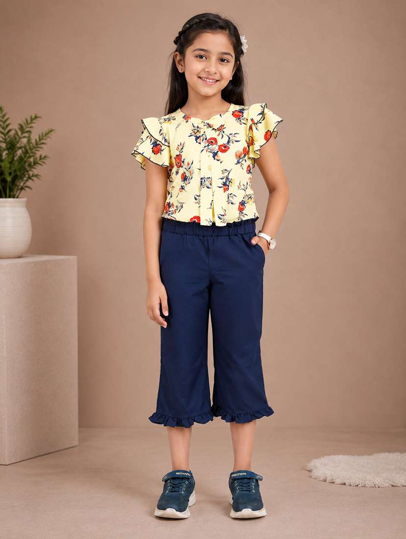 girls round neck floral capri sets 