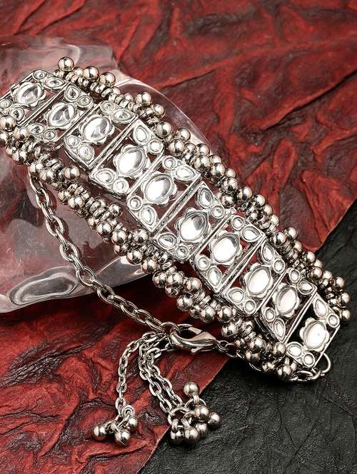 silver metal bangle bracelet - 18635730 -  Standard Image - 0