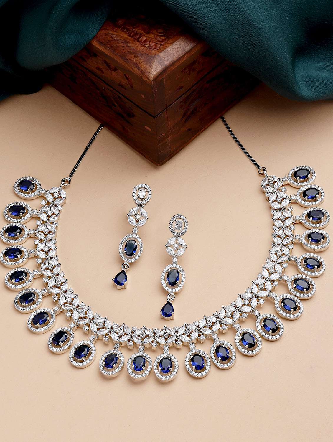 karatcart silver tone blue american diamond studded necklace set 
