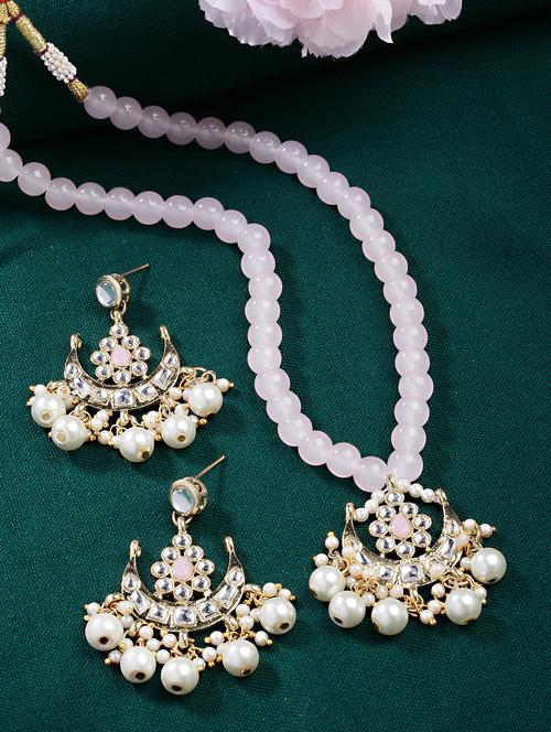 karatcart gold plated pearl and light pink beads studded kundan necklace set - 18635857 - Standard Image - 0