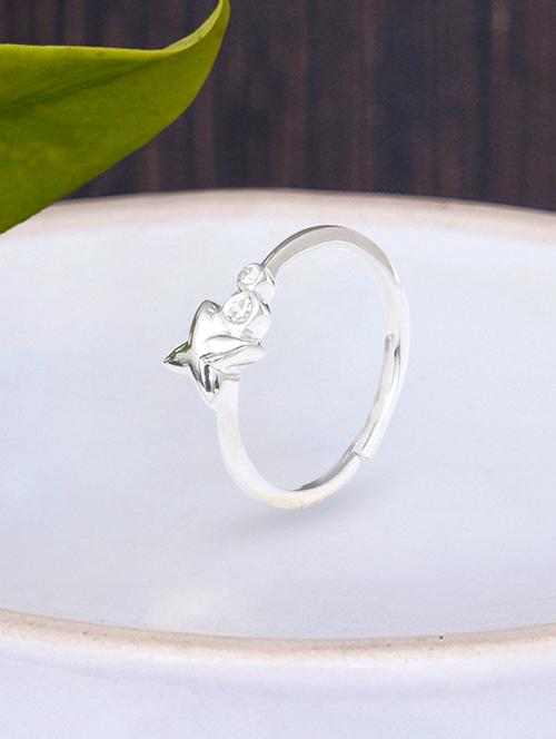 silver metal finger ring - 18636182 - Standard Image - 0