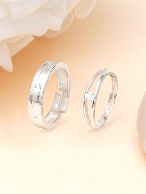 silver metal finger ring - 18636186 - Standard Image - 0
