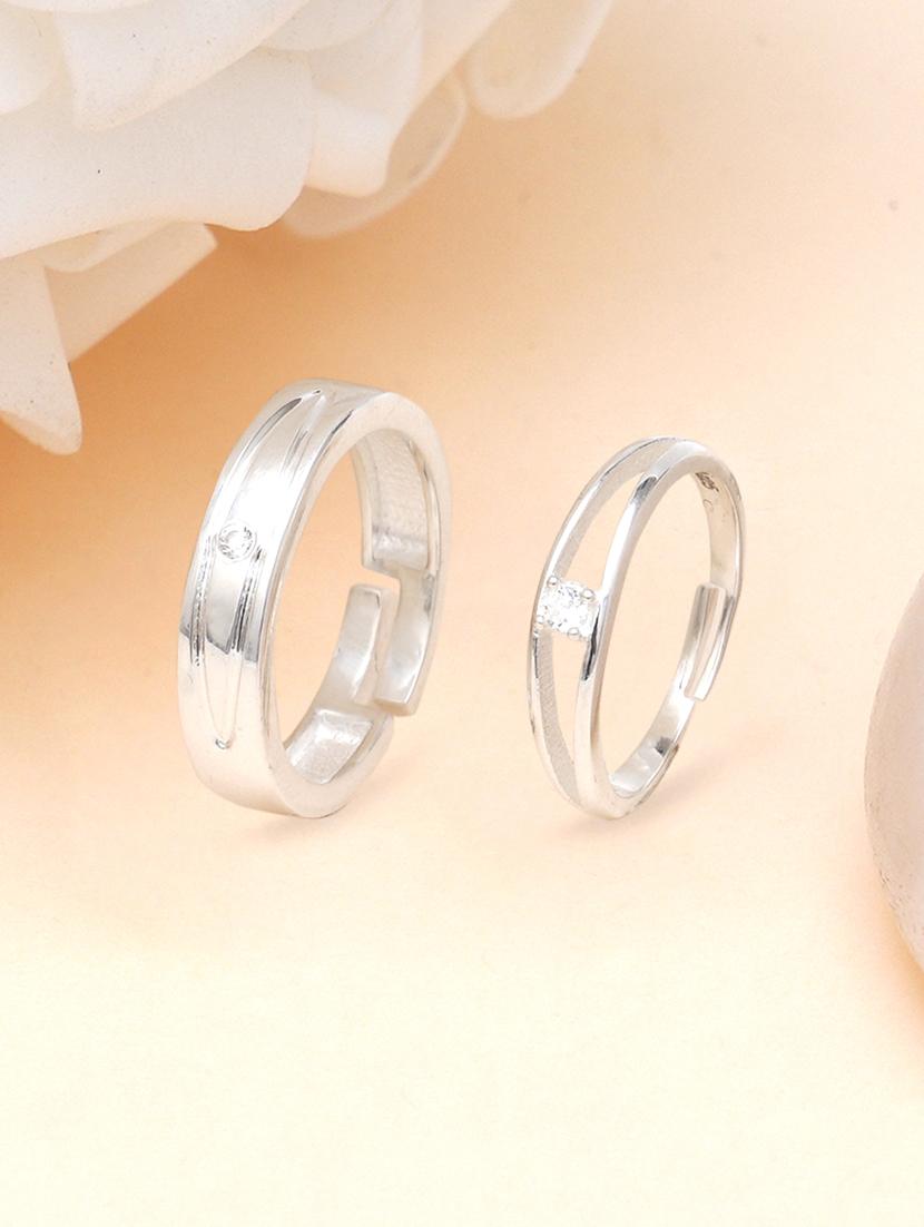 silver metal finger ring - 18636186 - Zoom Image - 0