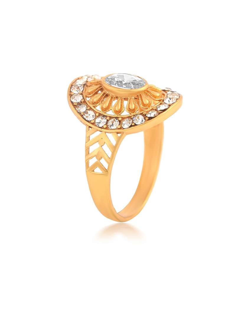 gold brass finger  ring - 18637560 -  Standard Image - 2