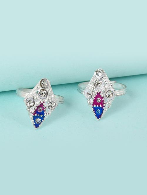 silver plated toe ring  - 18637655 -  Standard Image - 0