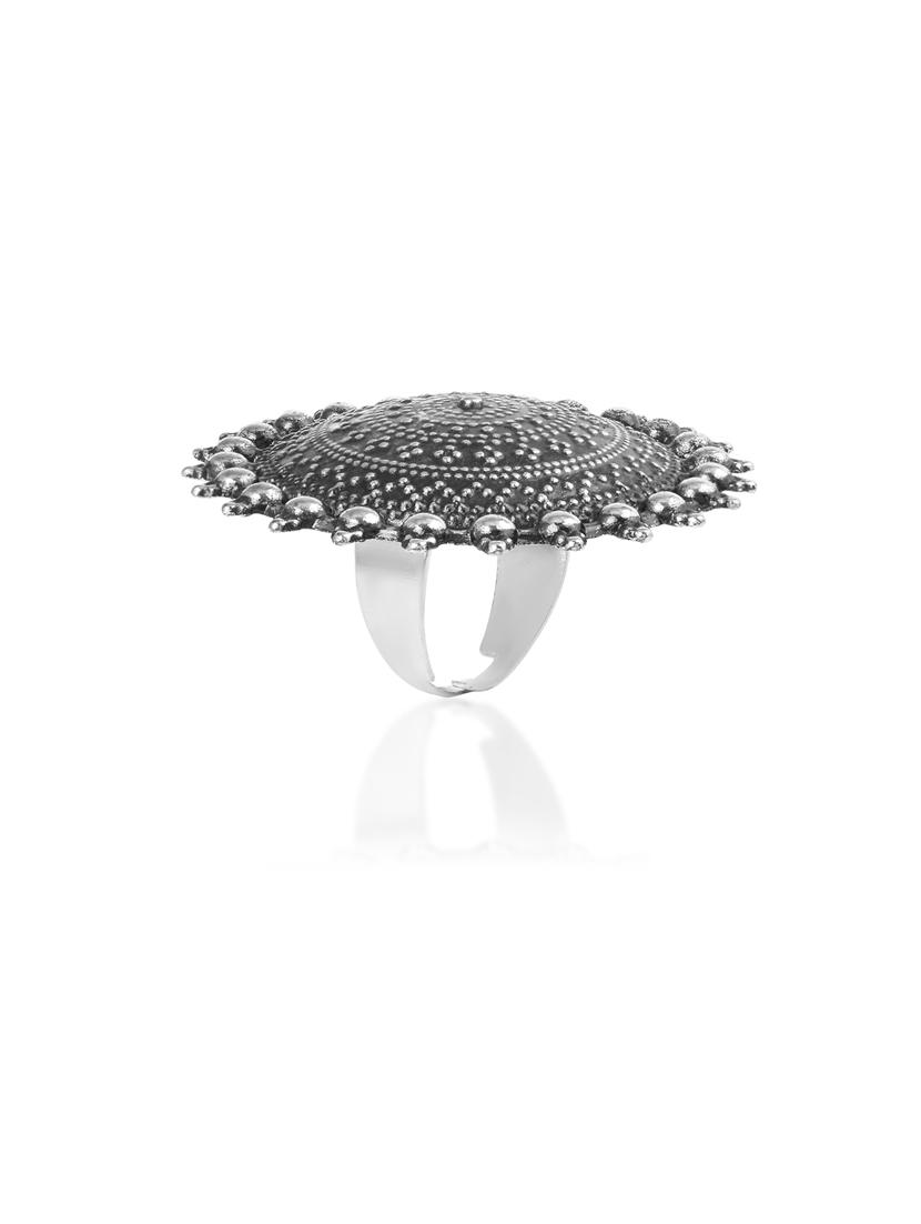 black brass finger ring - 18637701 - Standard Image - 2