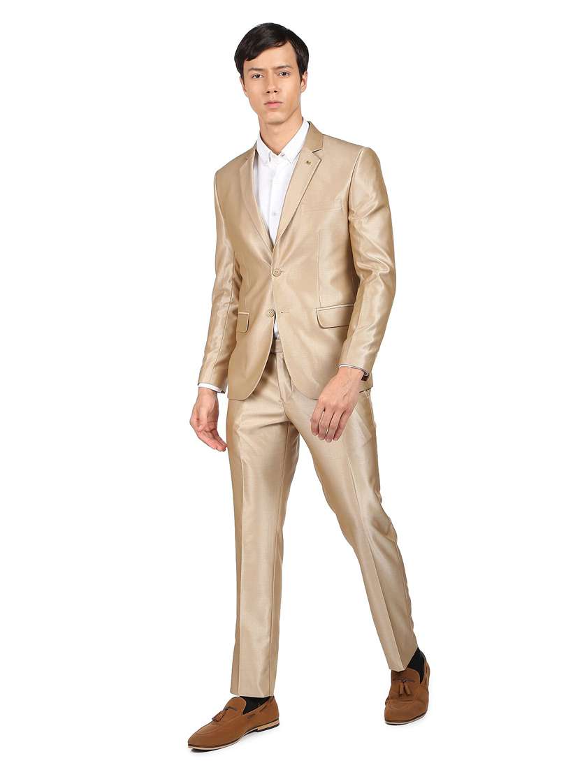notched lapel collar single breasted suit - 18645216 -  Standard Image - 2