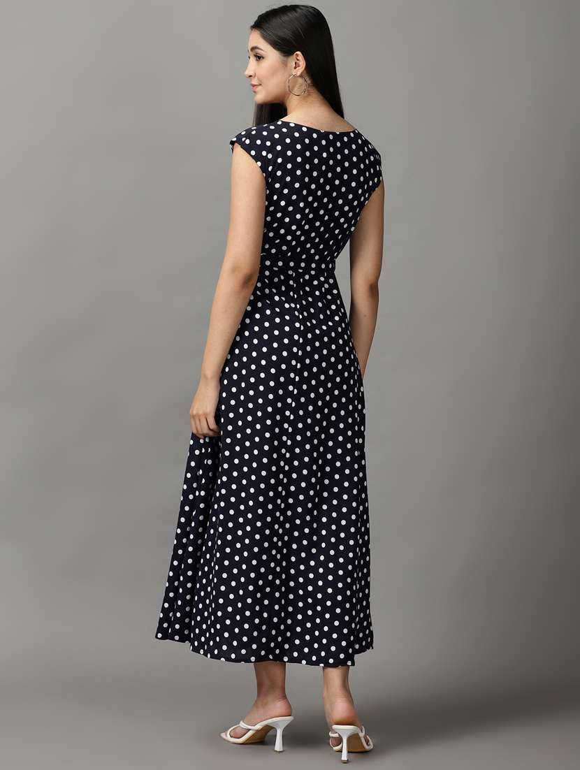 women's  floral dress - 18659117 -  Standard Image - 2