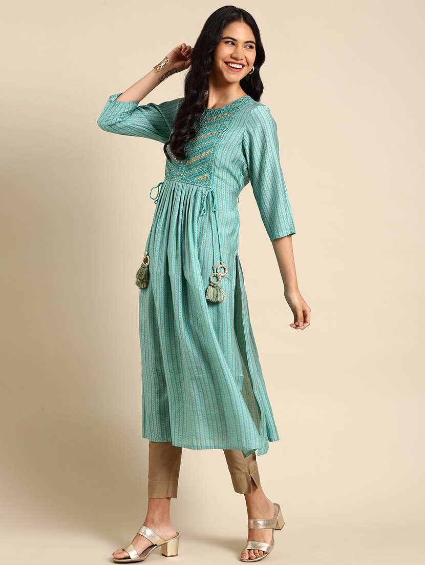 women's straight kurta