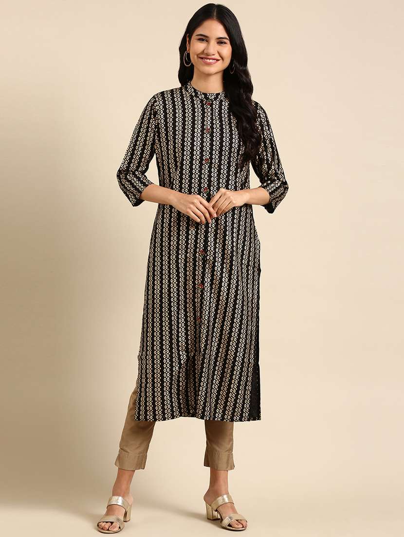 women's front slit kurta