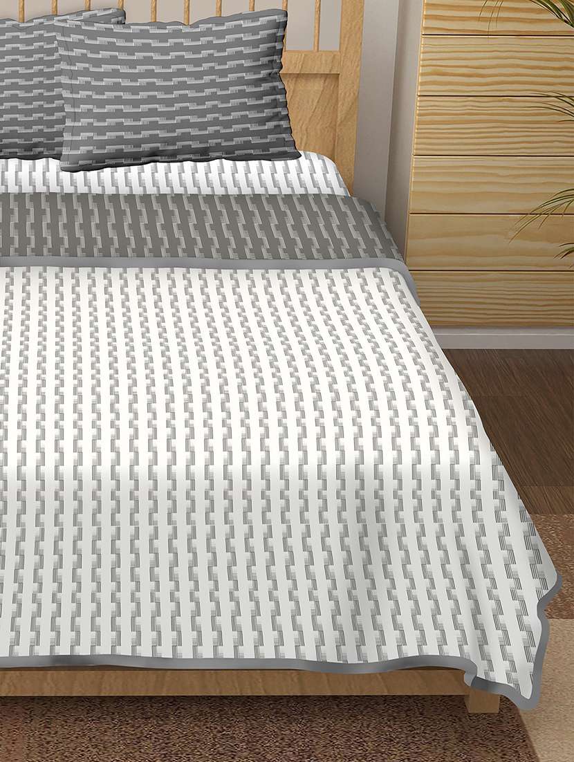 belmond 4 pc bedding set(1 bedsheet with 2 pillow covers & 1 dohar) king size cotton white colour - 18701721 -  Standard Image - 2