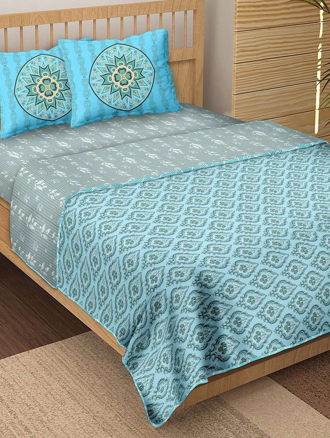 4 pc bedding set(1 bedsheet with 2 pillow covers & 1 dohar) 
