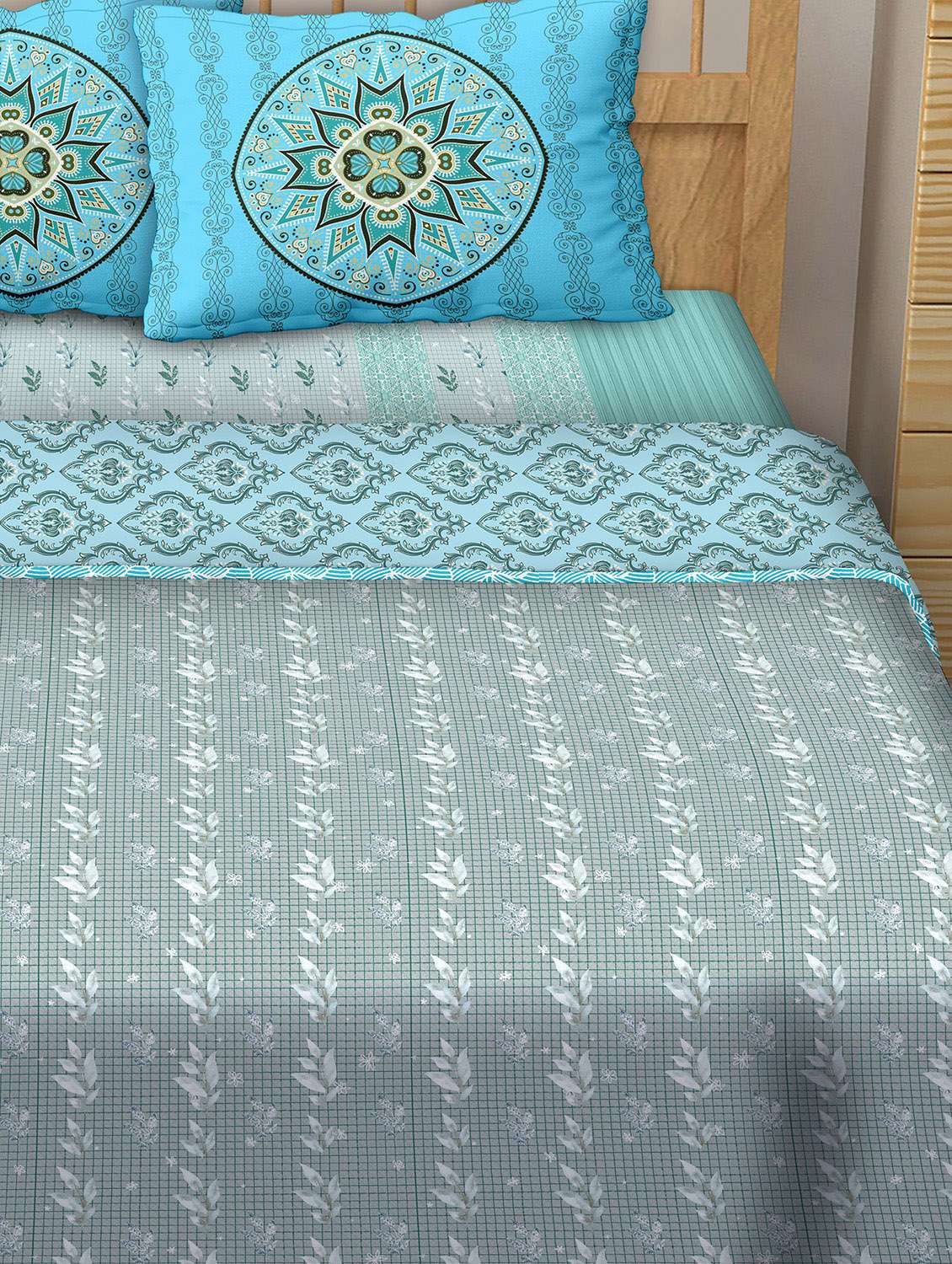 4 pc bedding set(1 bedsheet with 2 pillow covers & 1 dohar)  - 18701764 -  Standard Image - 2