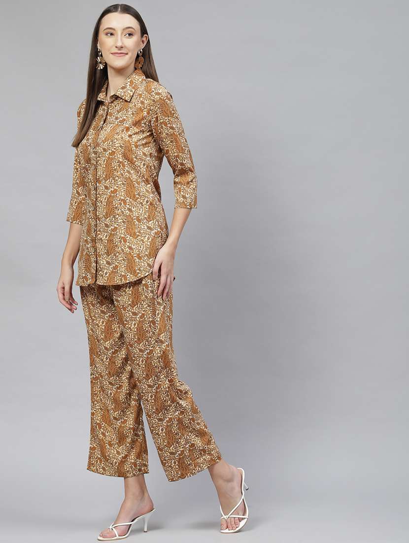 long sleeved printed nightwear set - 18720821 -  Standard Image - 2