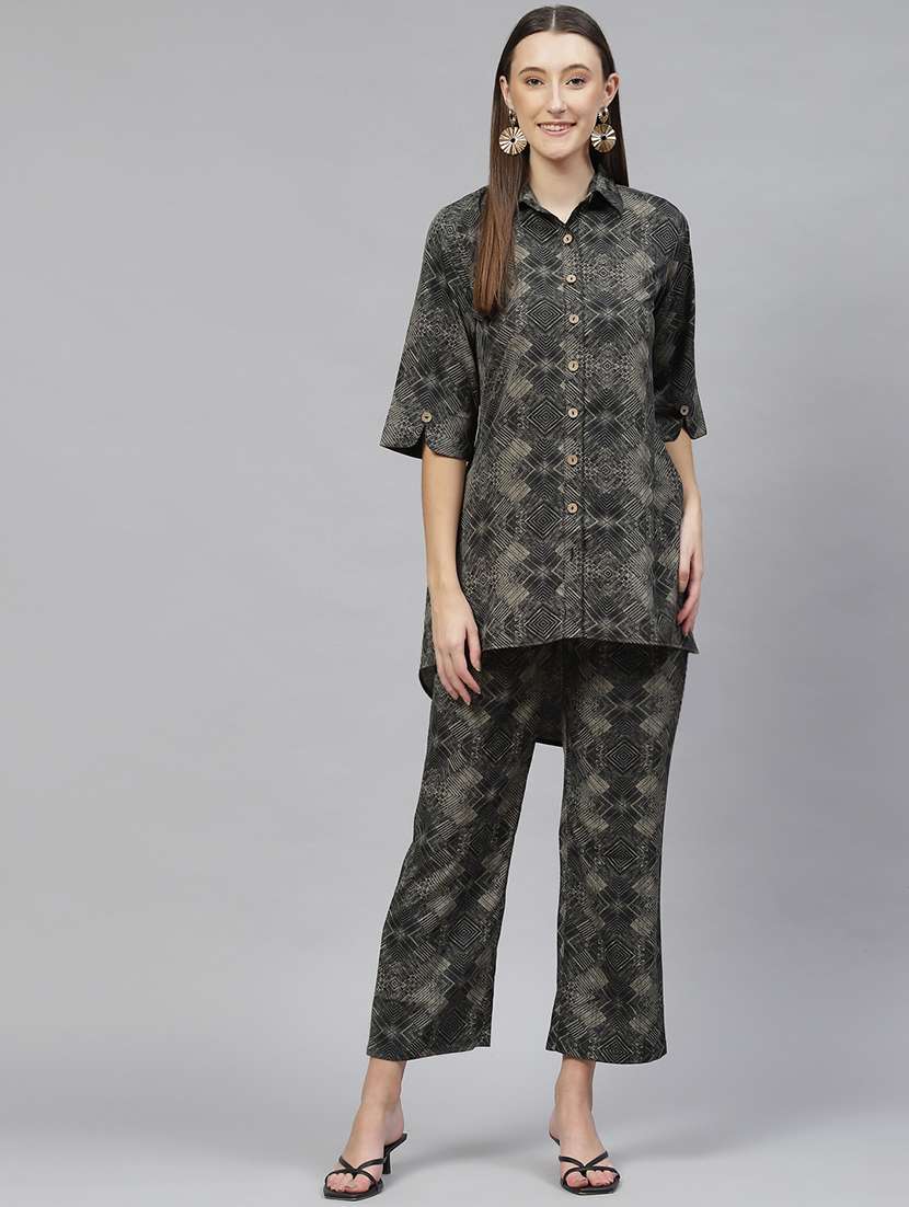 shirt collar printed bottom set - 18720841 - Zoom Image - 0