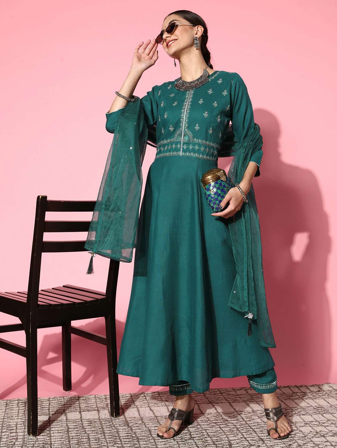 green kurta pant set with dupatta