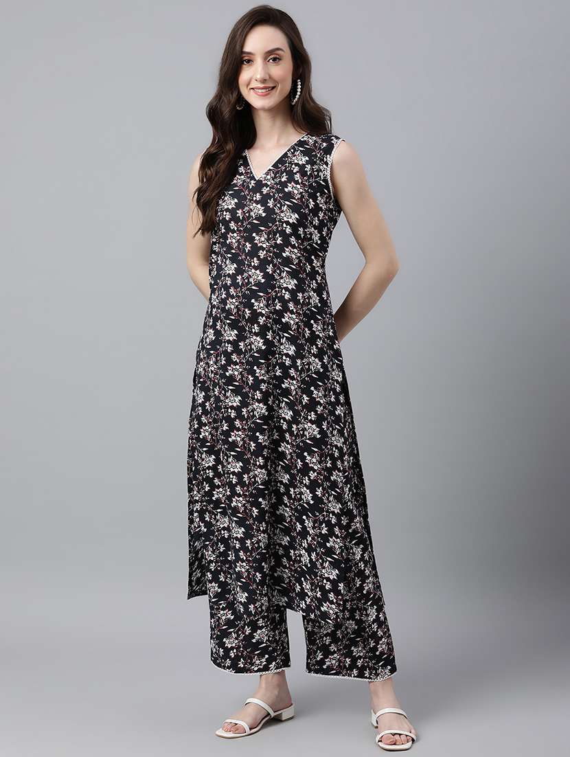 women black sleeveless kurta palazzo set - 18757745 -  Zoom Image - 0
