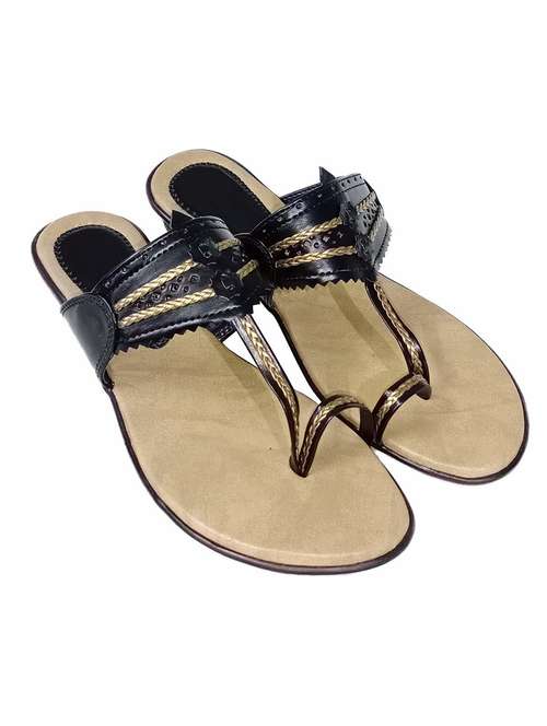 black one toe sandal - 18766219 -  Standard Image - 0