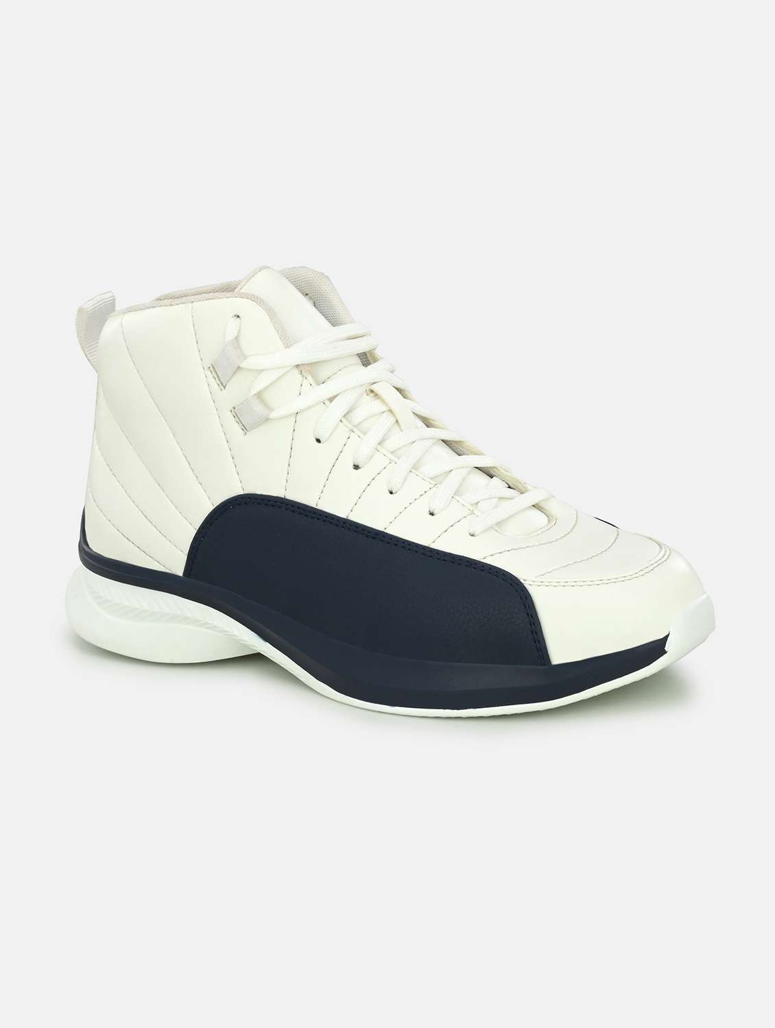 men white lace up sneaker