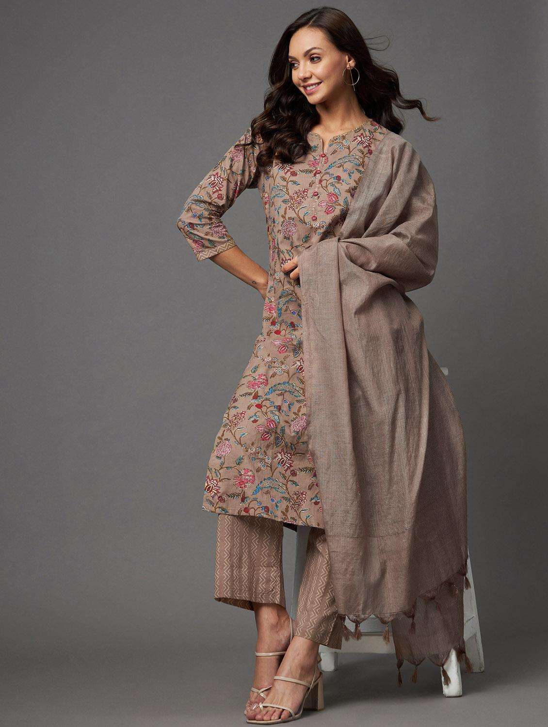 women three quarter sleeve kurta pant with dupatta set