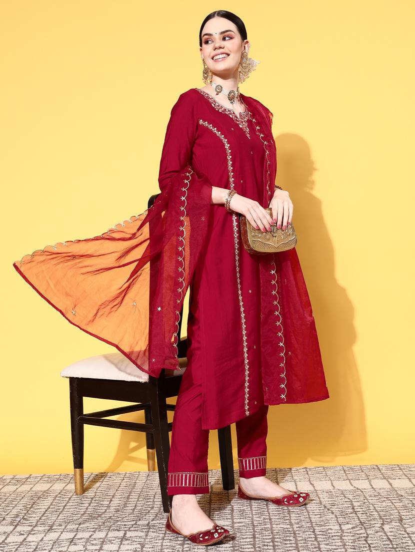 red kurta pant set with dupatta