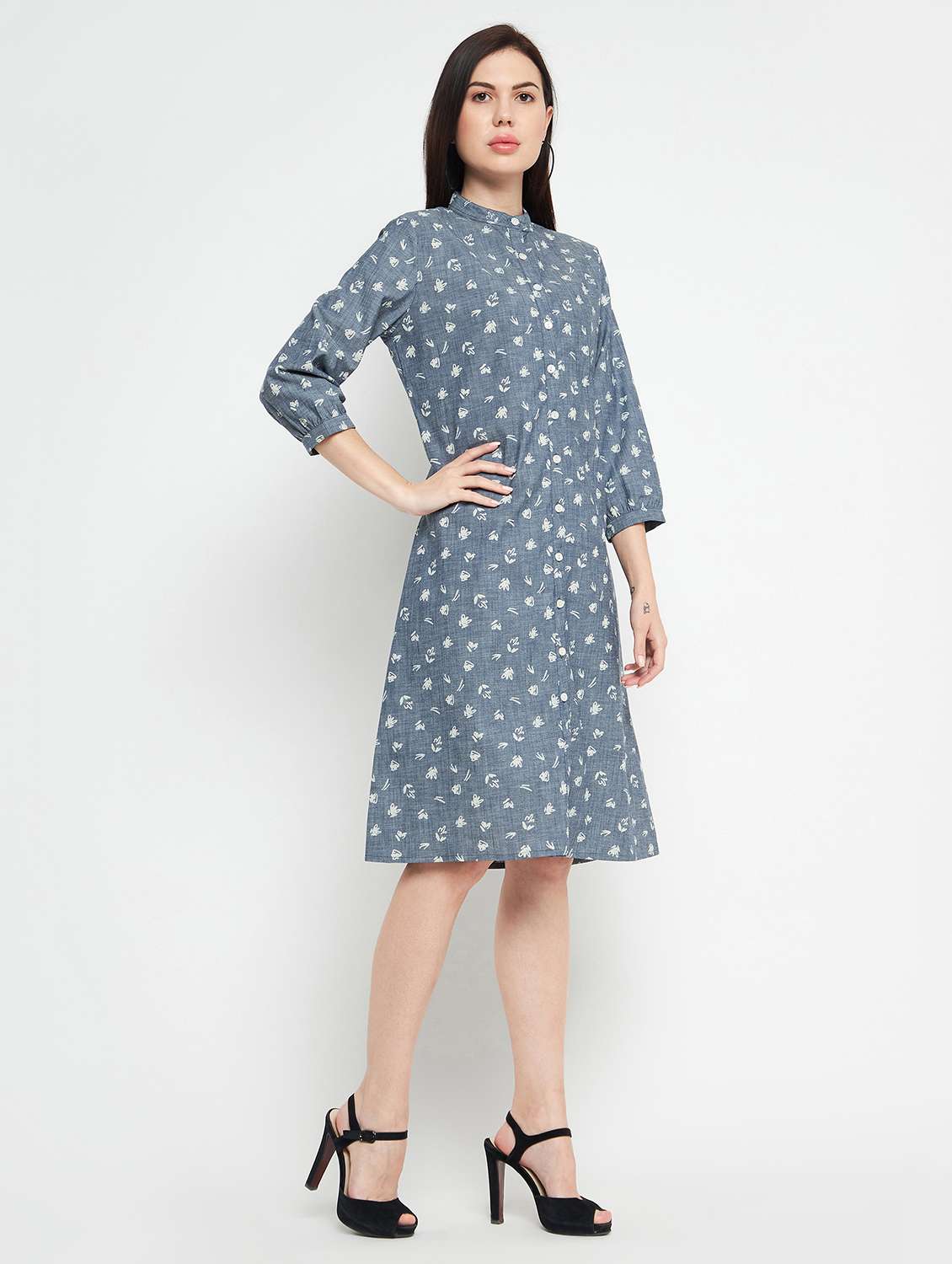 women's  checks dress - 18842083 -  Standard Image - 2