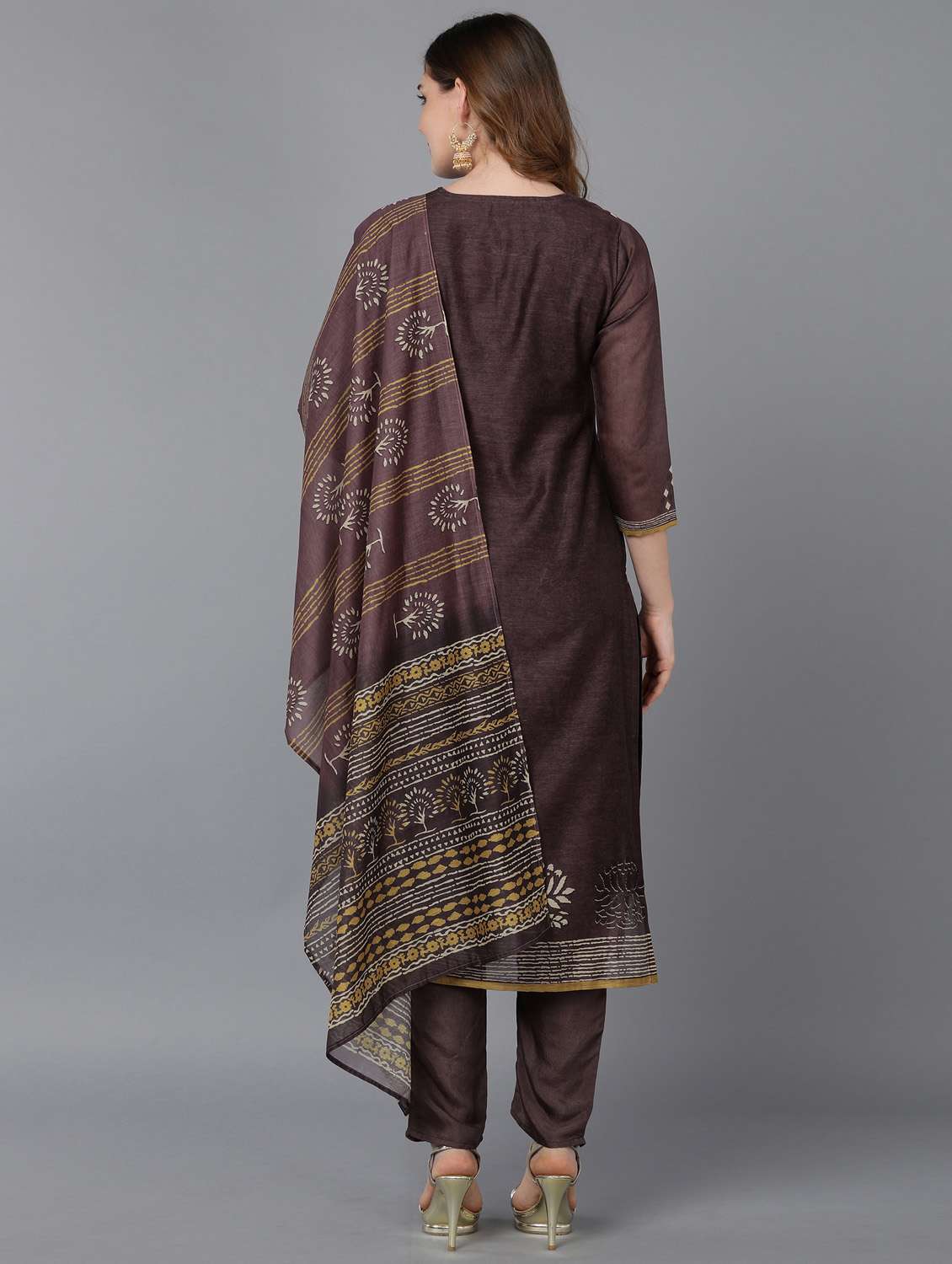 embroidered kurta pant dupatta set - 18882723 - Standard Image - 2
