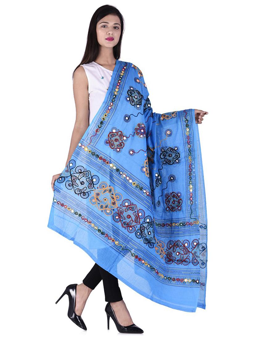blue embroidered dupatta - 18906776 - Standard Image - 2