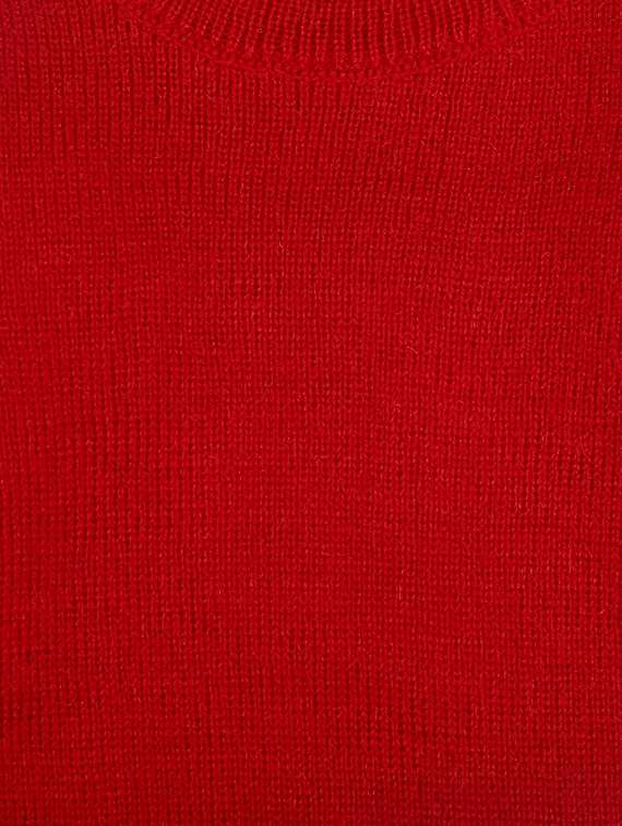 red self design pullover  - 18961527 -  Standard Image - 2