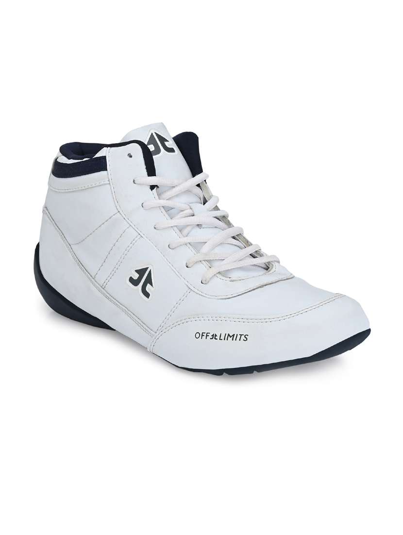 mens lace up sneaker