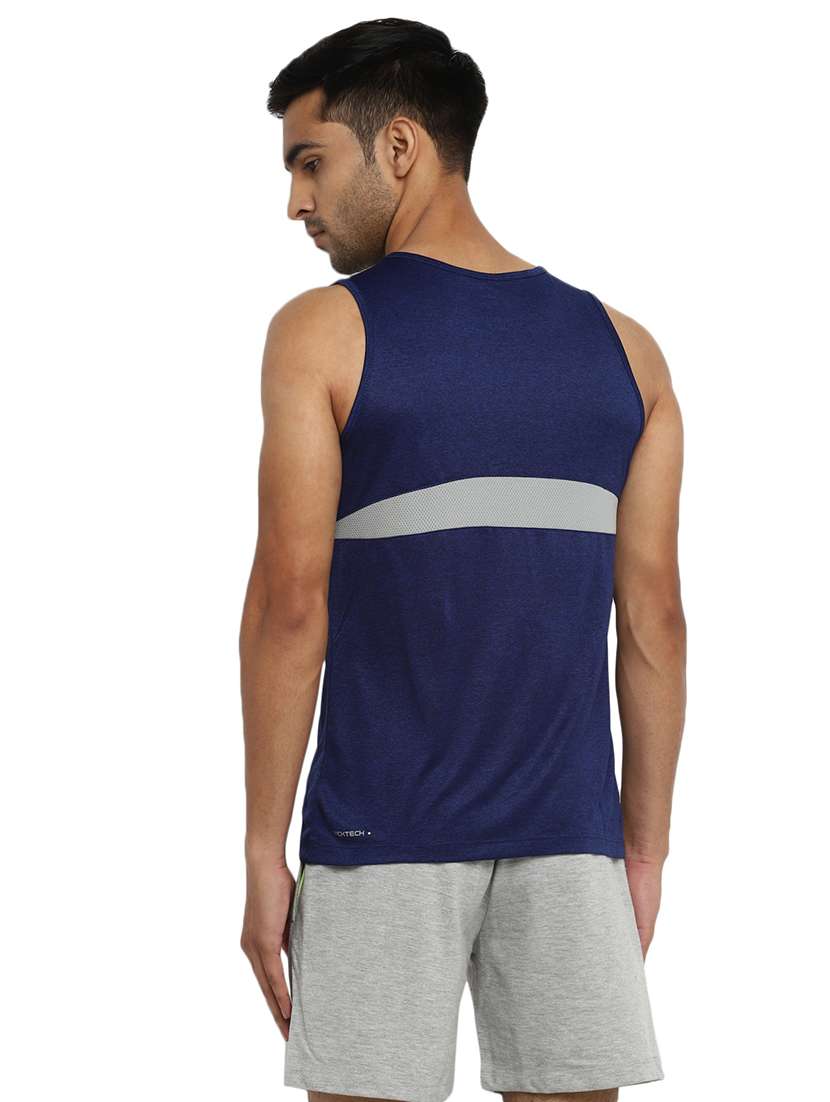 round neck printed regular t-shirt - 18968849 -  Standard Image - 2