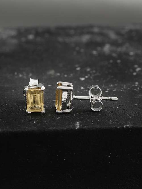 silver plated stud earring - 19085277 -  Standard Image - 0