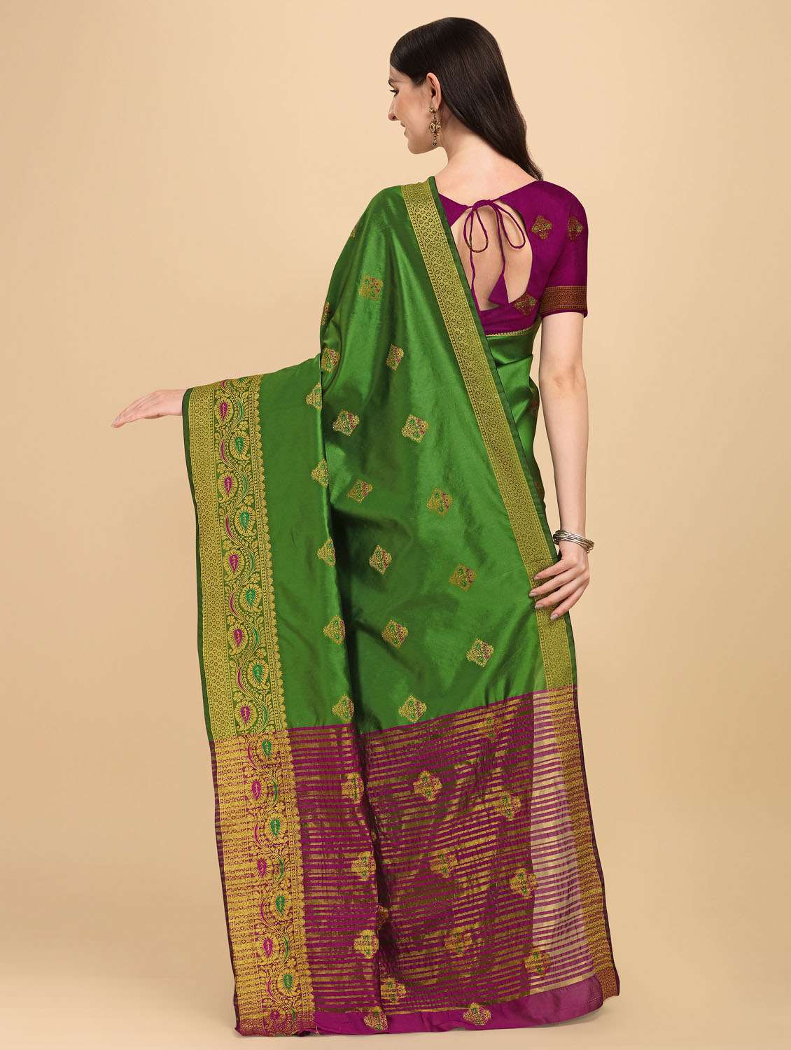 green self design woven saree with blouse - 19109738 - Standard Image - 2